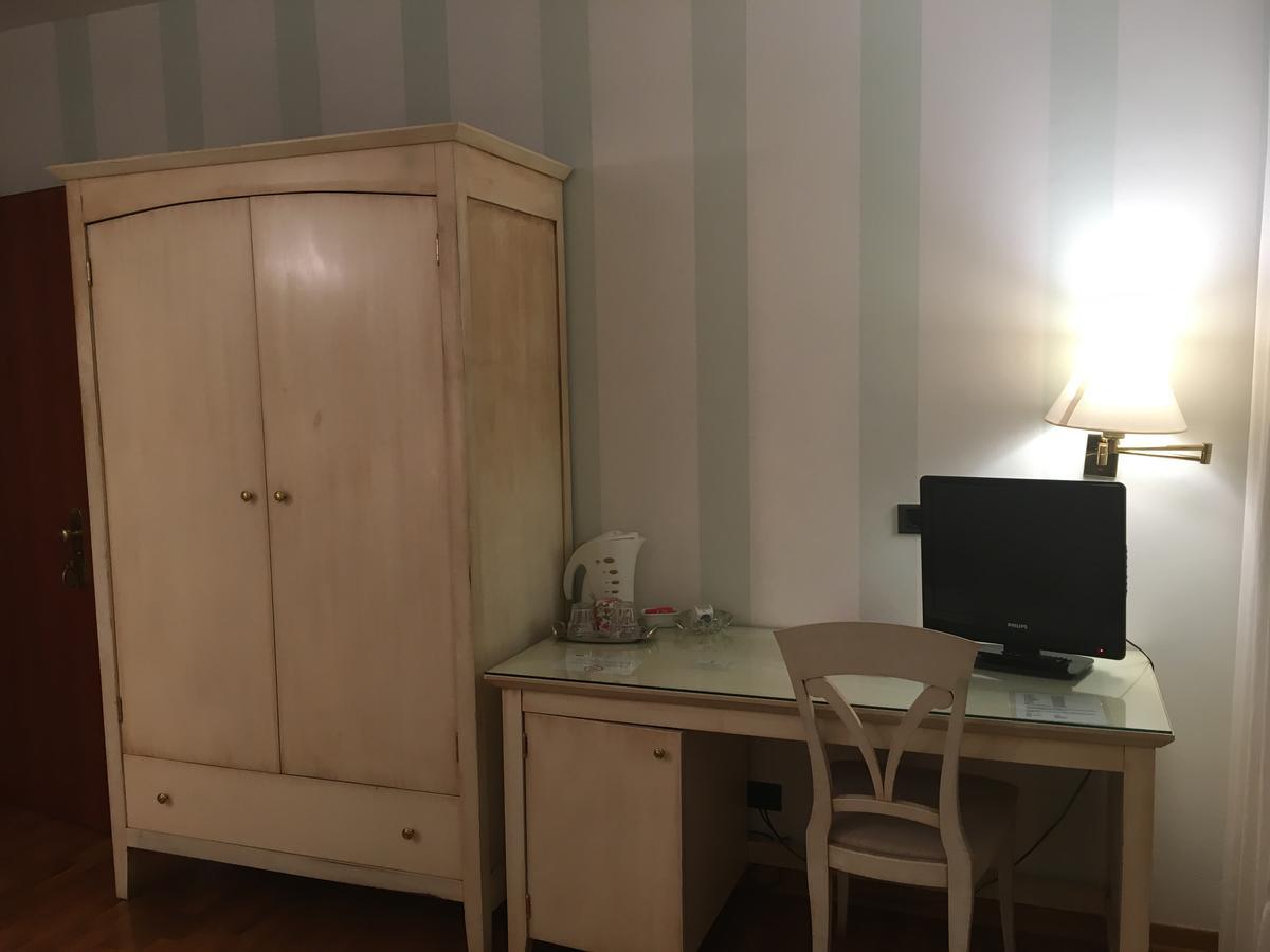 Hotel Alla Busa Noventa Vicentina Bagian luar foto